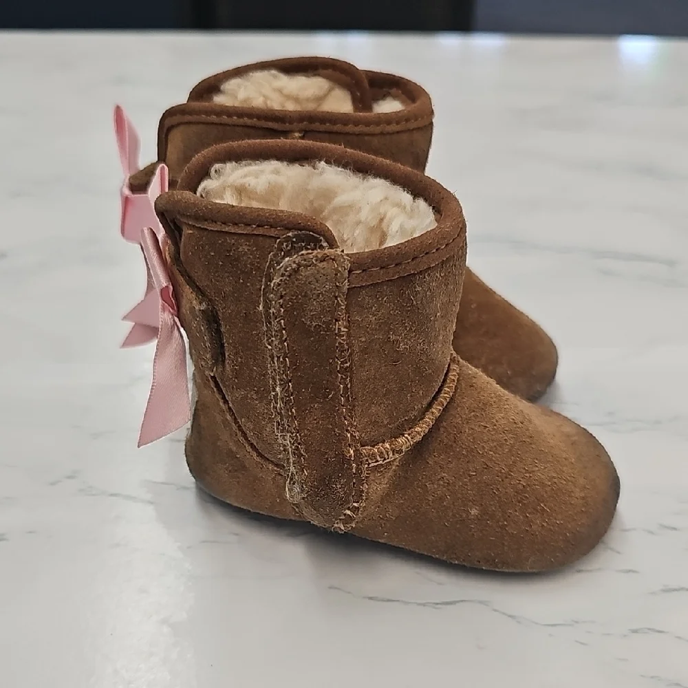 UGG Jessie Bow Brown Baby Booties with Pink Bow- Size 0/1